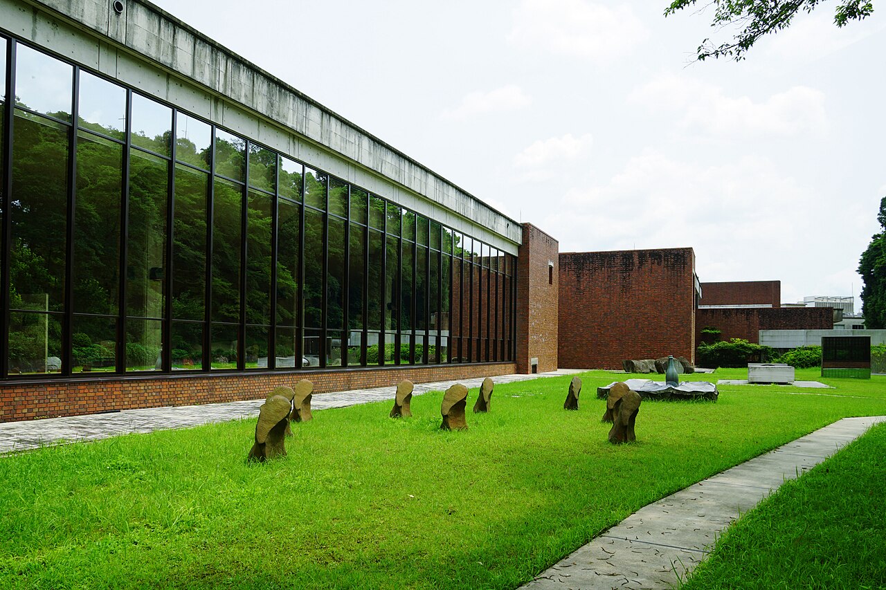 山口県立美術館